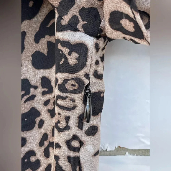 ASTR the Label Leopard Print Ruched Mini  Dress M - Picture 7 of 10